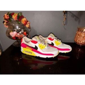Nike Air Max 90 Pink Volt Sneakers